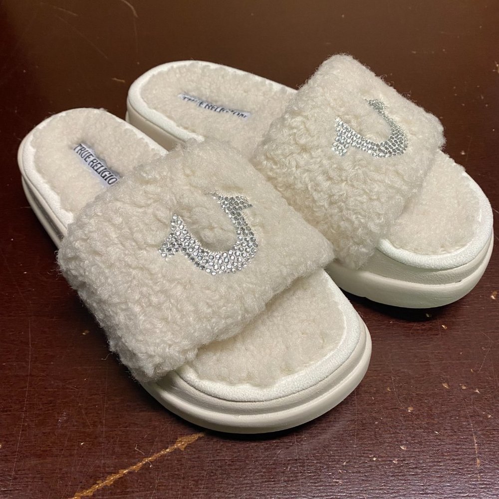 True Religion Lamia Fuzzy Crystal Logo Sandal
